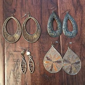 Gold tone oval earrings. 4 pair!